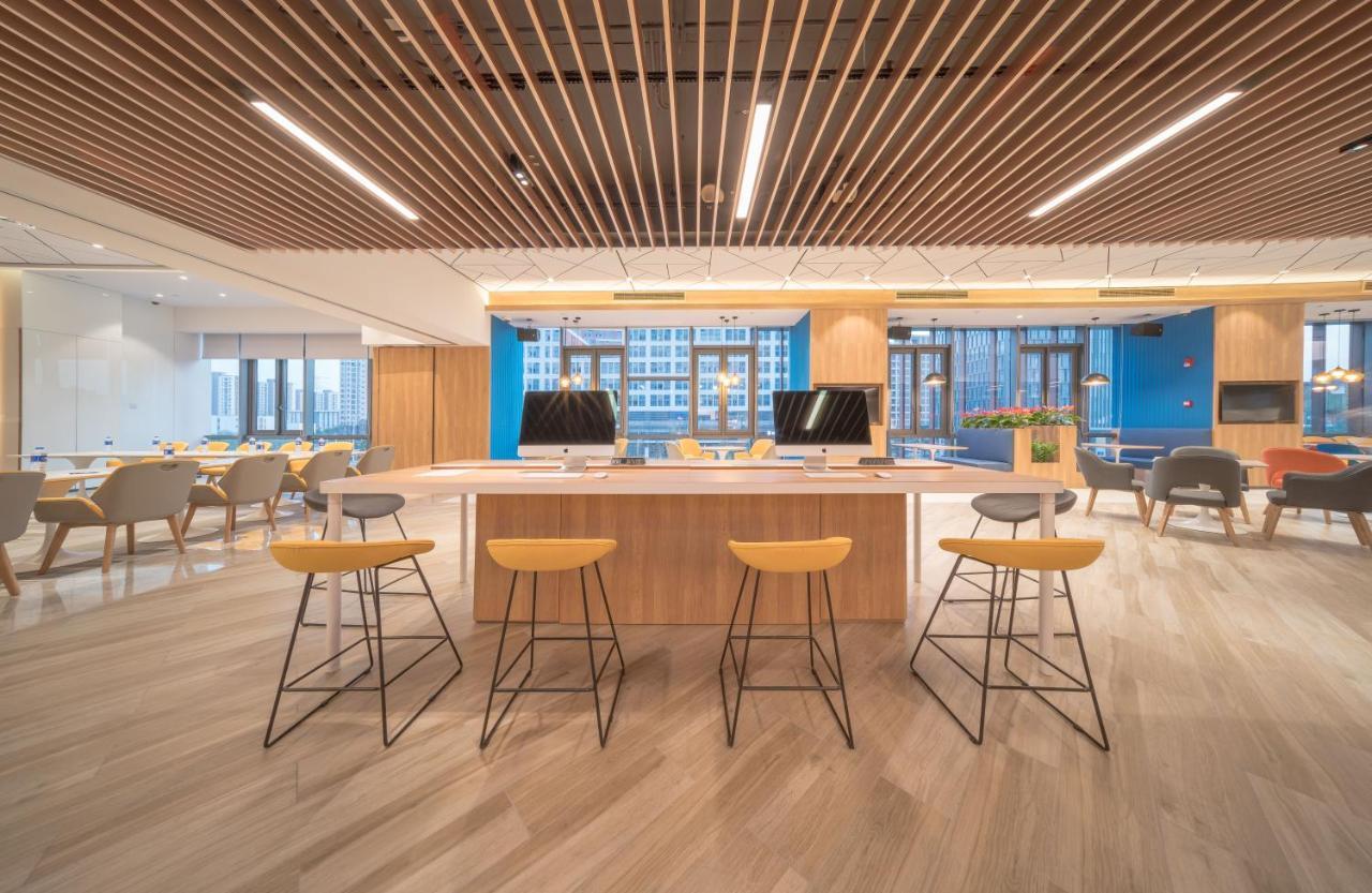 Holiday Inn Express Shanghai Huijin By Ihg Exterior foto