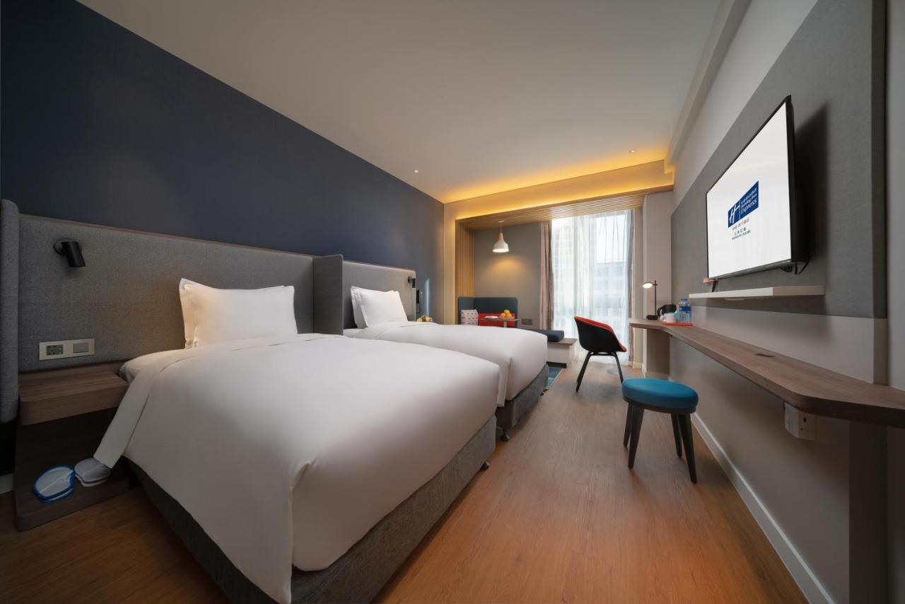 Holiday Inn Express Shanghai Huijin By Ihg Exterior foto